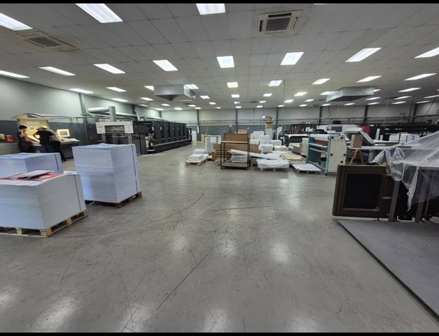 1,659M² WAREHOUSE TO LET IN LONGMEADOW